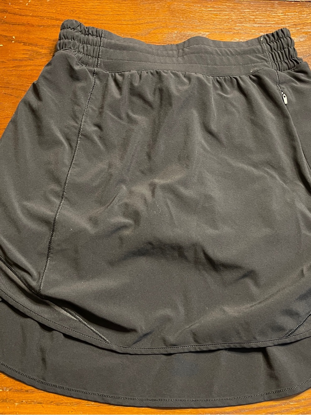Lululemon hotty hot skirt size 4 black (3)